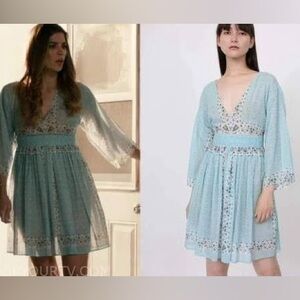 Super Rare ASO Alexis Rose D&G Pale Blue Bandana Trim V-Neck Mini Dress